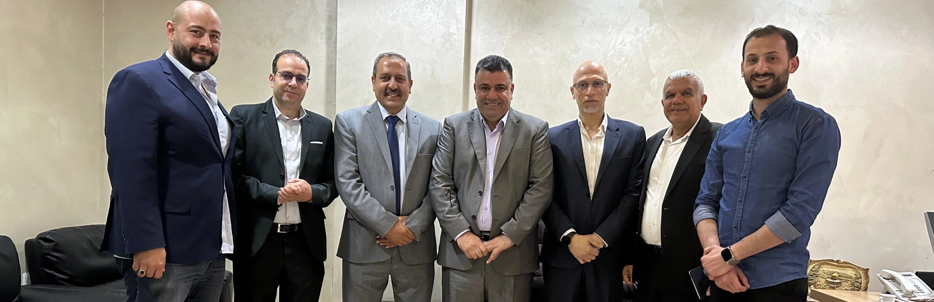 وفد جو أكاديمي يزور روضة ومدرسة الناصر الحديثة