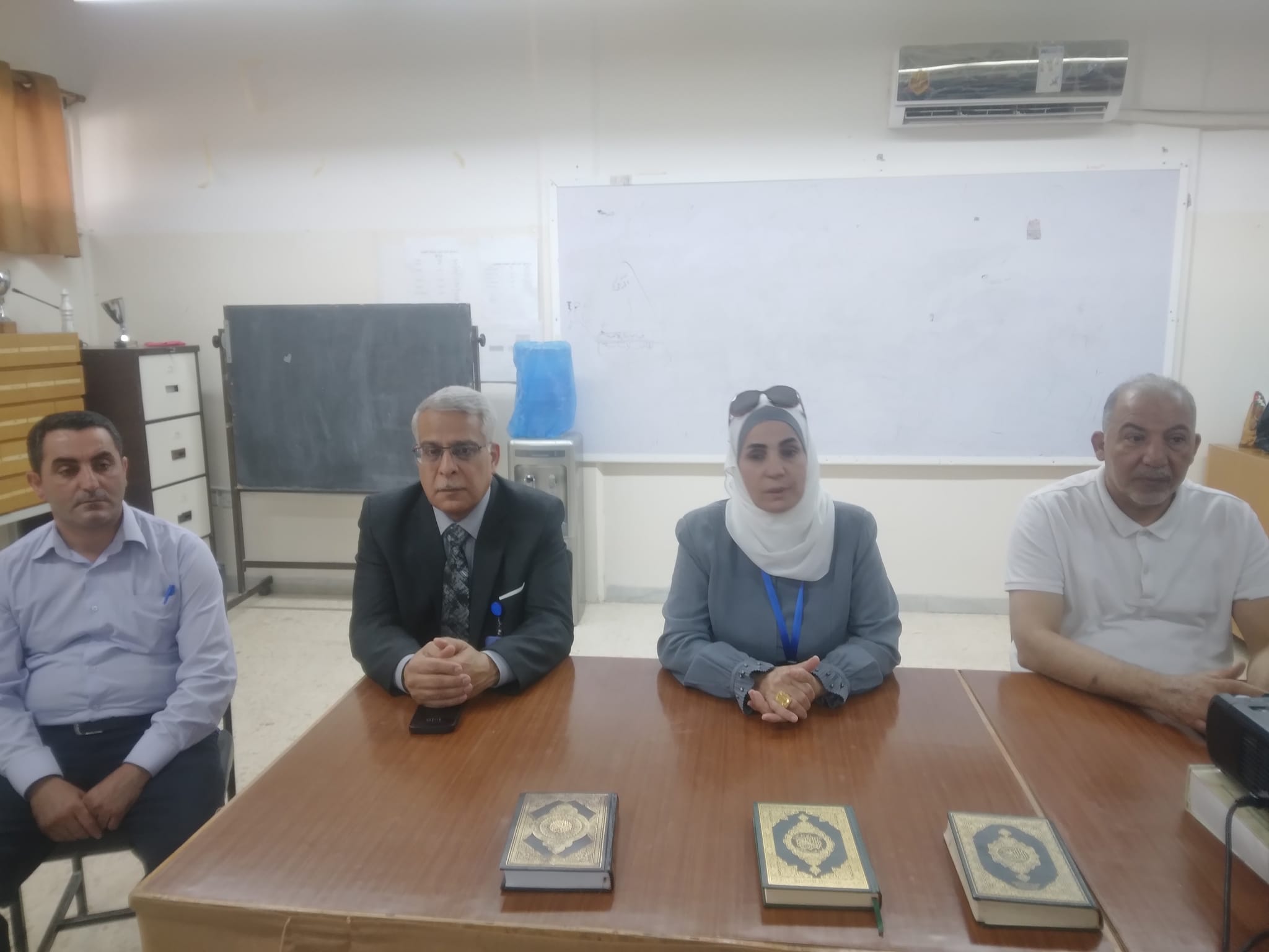 الطلافحة تجتمع مع مراقبي احتياط التوجيهي للواء بني عبيد