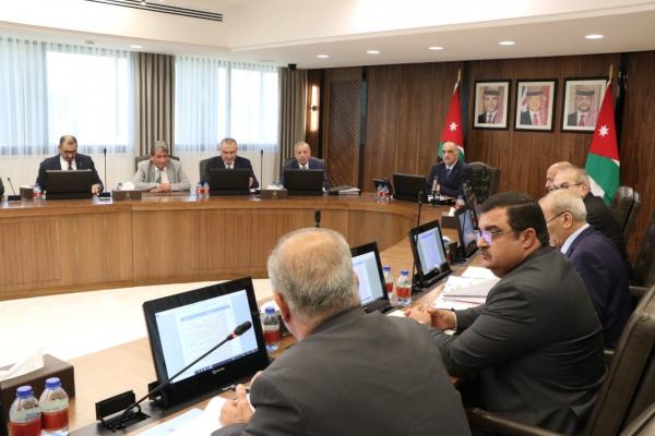 نظام يُمكن الجامعات الخاصة من إنشاء الكُليَّات الصحيَّة