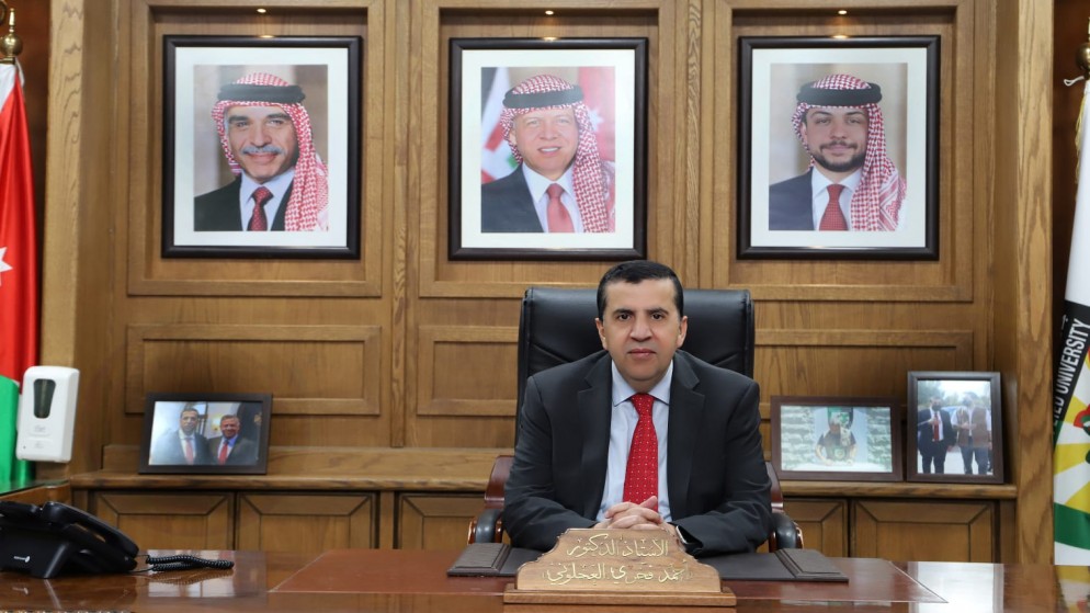 رئيس "البلقاء التطبيقية" يوصي بإخيار التخصصات التقنية