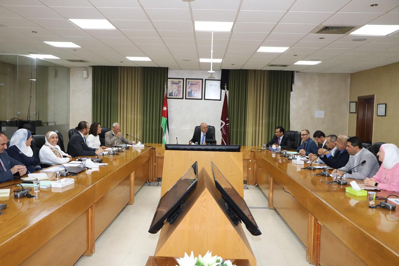 اجتماع بين"التربية" وجمعية جائزة الملكة رانيا