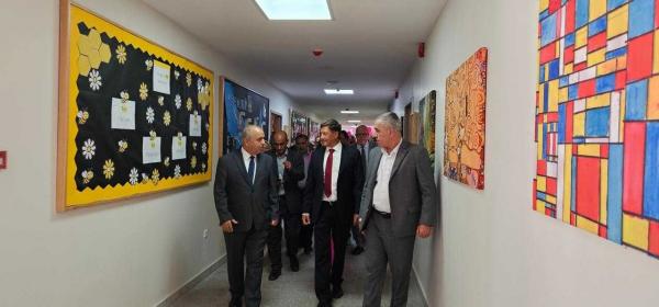 محافظة: وزارة التربية ستطبق قواعد النجاح والرسوب