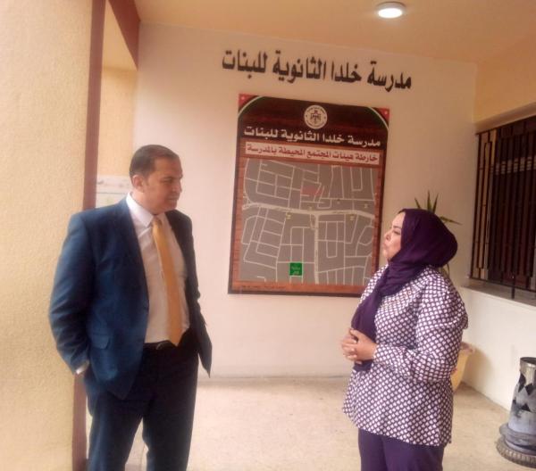 مدير تربية لواءالجامعة يتفقد مدرسة خلدا الثانوية للبنات