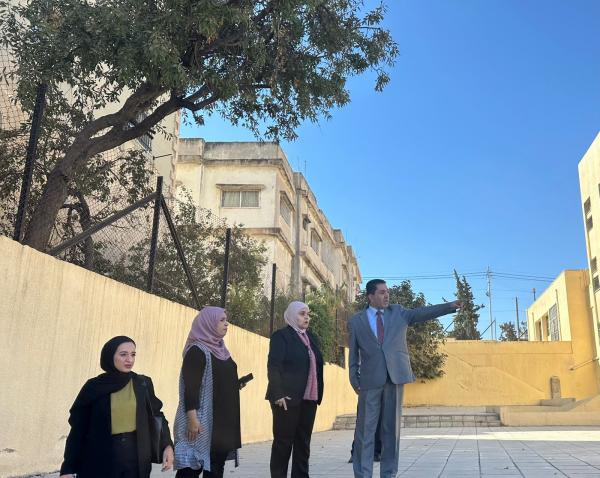 جولة تفقدية على مدرسة عبدالملك بن مروان